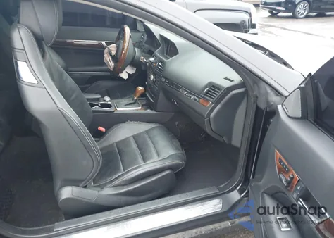 2012 Mercedes-Benz E 350 z USA, uszkodzony, nr VIN WDDKJ5KB2CF135294